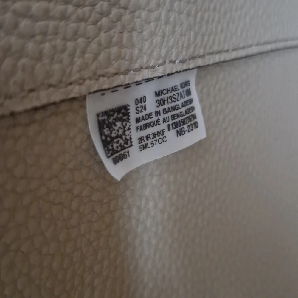 Silver Tote Bag  Riversible with Pouch - Picture 7 of 12